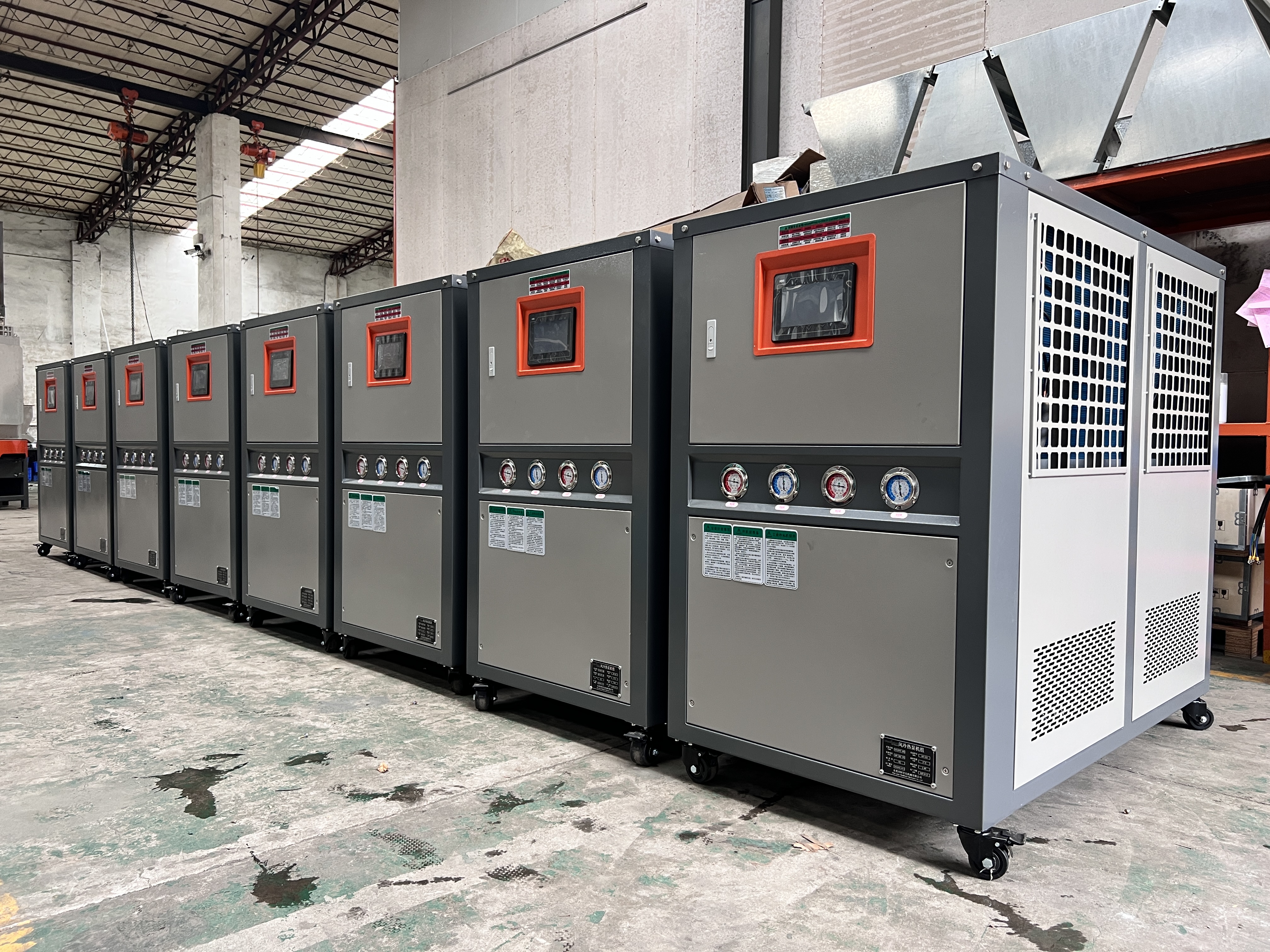 工业冷水机选型技术指南｜制冷量计算、流量匹配、扬程核算及应用方案